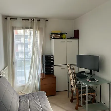 Spacious Flat Ideal For Working Or Events *